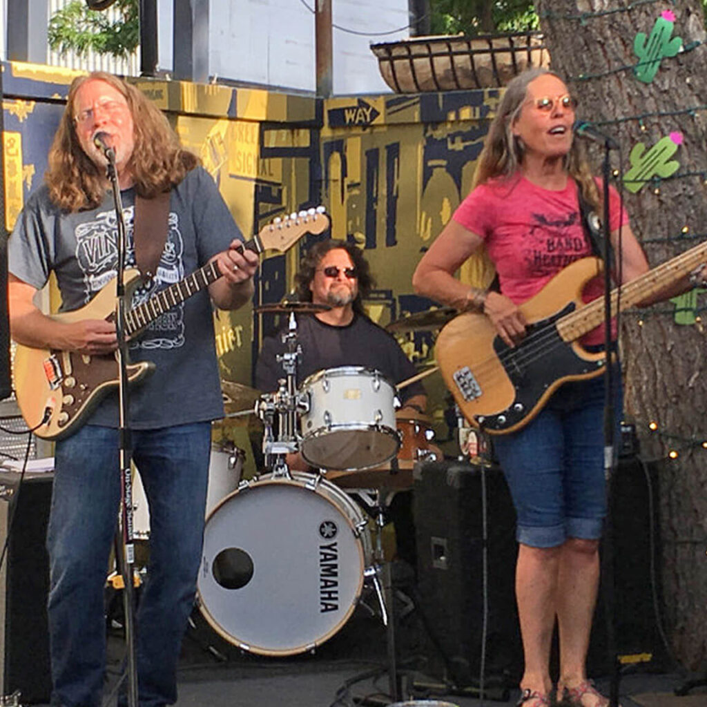 Cactus Cola <br>Summer Concert 1 Cactus Cola - Summer Concert Series